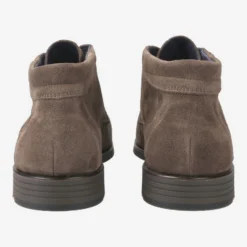 Lloyd Art.  23-668-25 TAMAR OTIS -