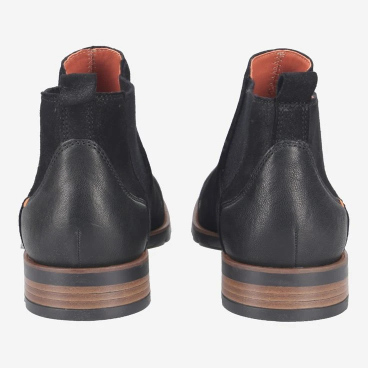 Lloyd Art. 23-657-10 JONAH FINN. - 1 Lloyd Art. 23-657-10 JONAH FINN. -